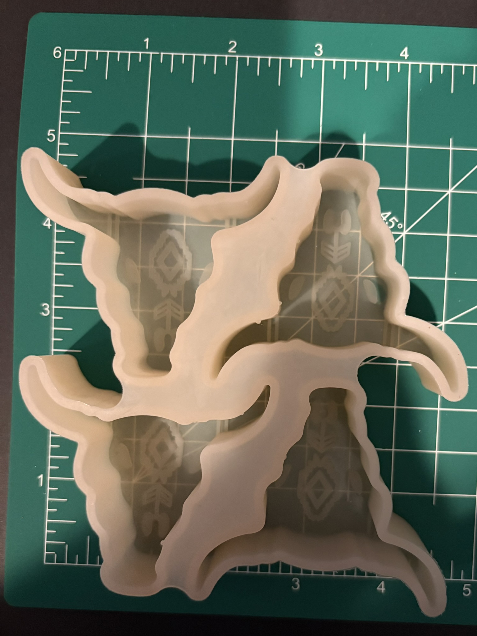 Speckled Cow Skulls - Image 2